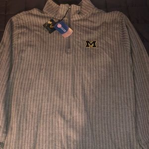 Vesi Sportswear Michigan half zip. Brand new.